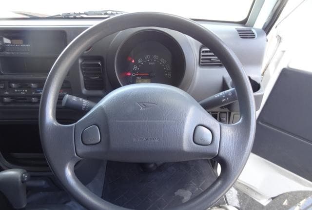 2010 Daihatsu Hijet JDM car for sale — photo 14 of 20
