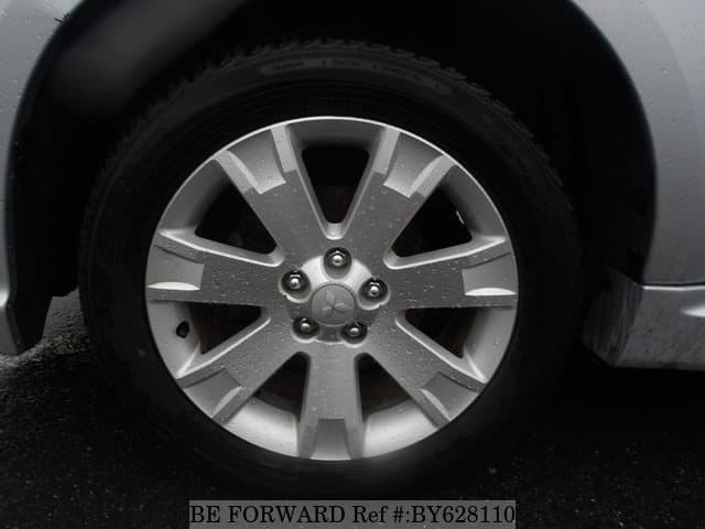 2010 Mitsubishi Outlander JDM car for sale — photo 9 of 25