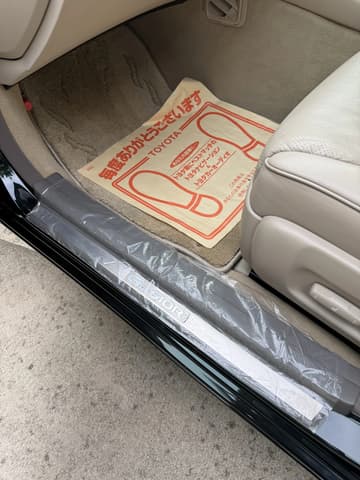2000 Toyota Celsior JDM car for sale — photo 24 of 25