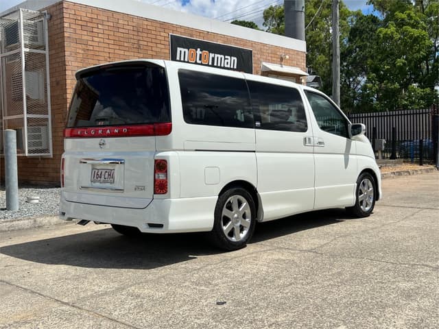 2006 Nissan Elgrand JDM car for sale — photo 6 of 16