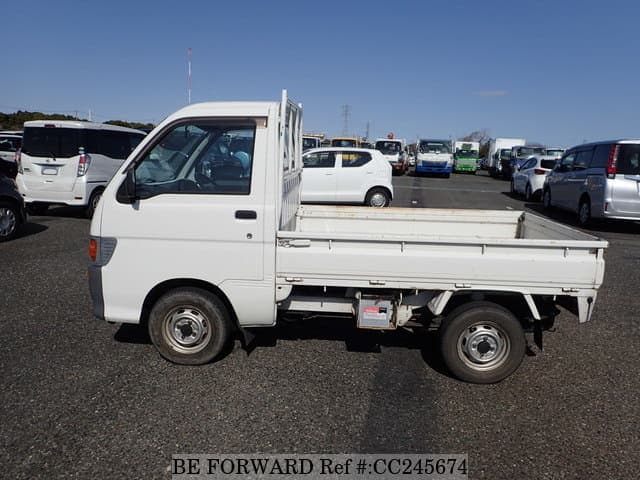 1997 Daihatsu Hijet JDM car for sale — photo 2 of 25