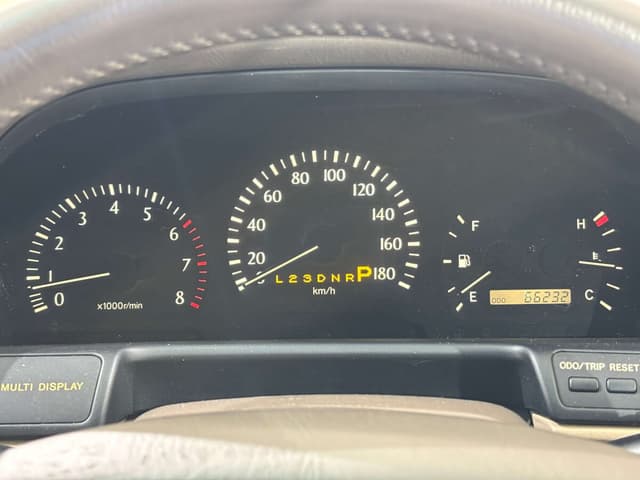 1999 Toyota Crown JDM car for sale — photo 14 of 25