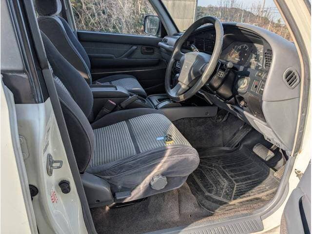 1992 Toyota Land Cruiser JDM car for sale — photo 3 of 10