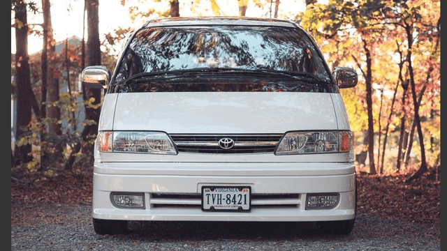1996 Toyota Estima JDM car for sale — photo 2 of 4