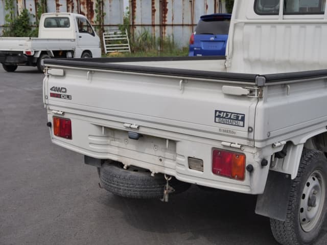 2000 Daihatsu Hijet JDM car for sale — photo 19 of 25