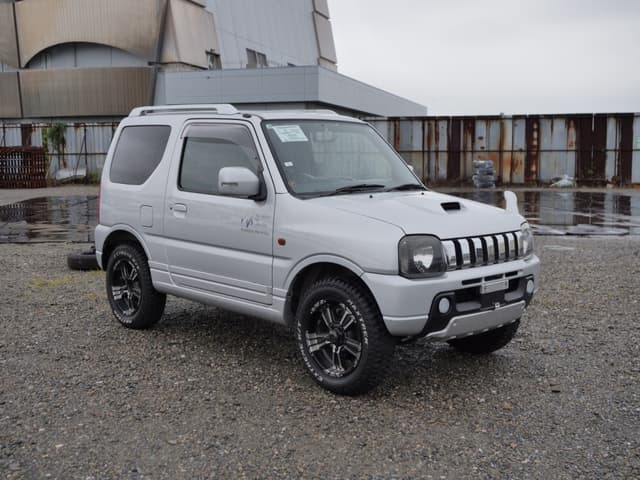 2002 Suzuki Jimny JDM car for sale — photo 3 of 25