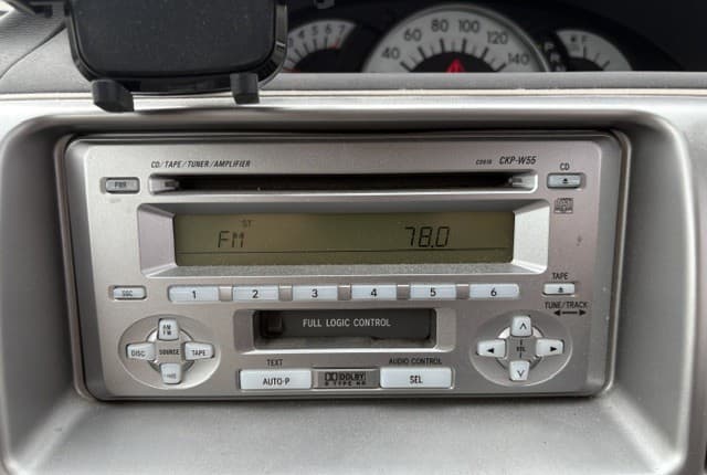 2007 Toyota Raum JDM car for sale — photo 13 of 25