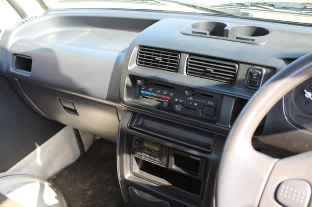 1999 Daihatsu Hijet JDM car for sale — photo 16 of 25