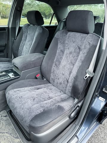 2000 Toyota Crown JDM car for sale — photo 13 of 24