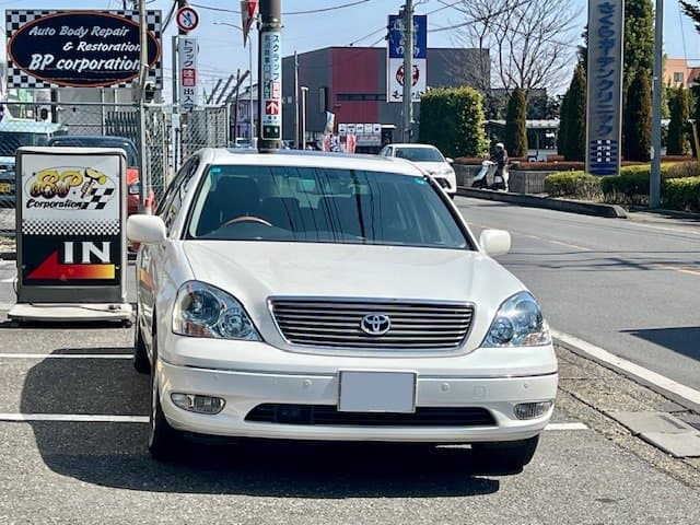 2001 Toyota Celsior JDM car for sale — photo 5 of 25