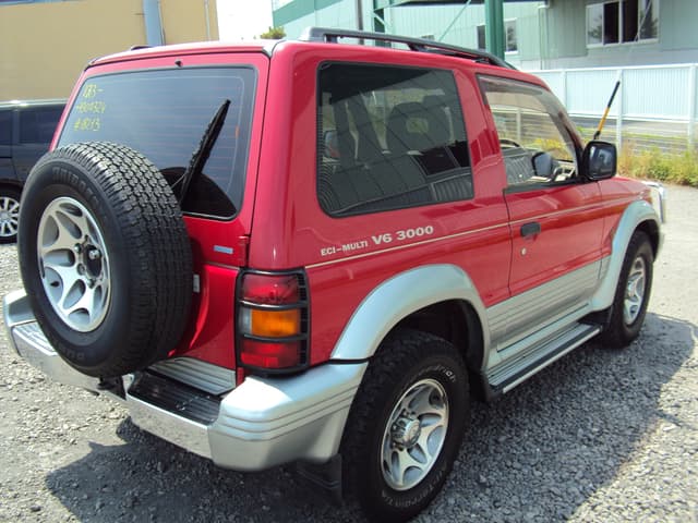 1996 Mitsubishi Pajero JDM car for sale — photo 5 of 5