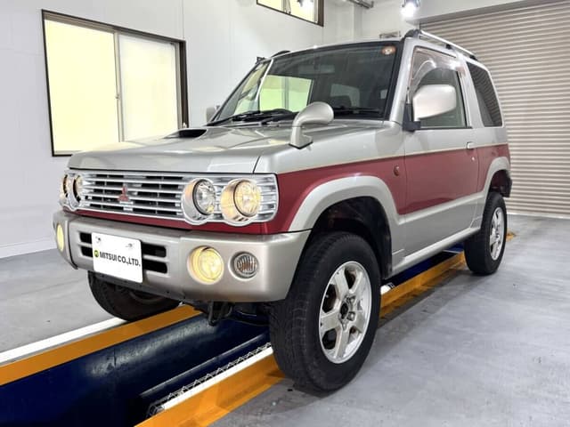 2001 Mitsubishi Pajero Mini JDM car for sale — photo 2 of 25