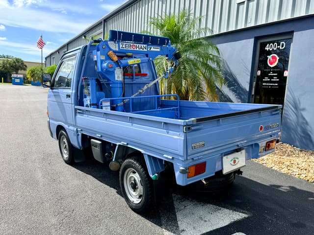 1992 Daihatsu Hijet JDM car for sale — photo 8 of 21
