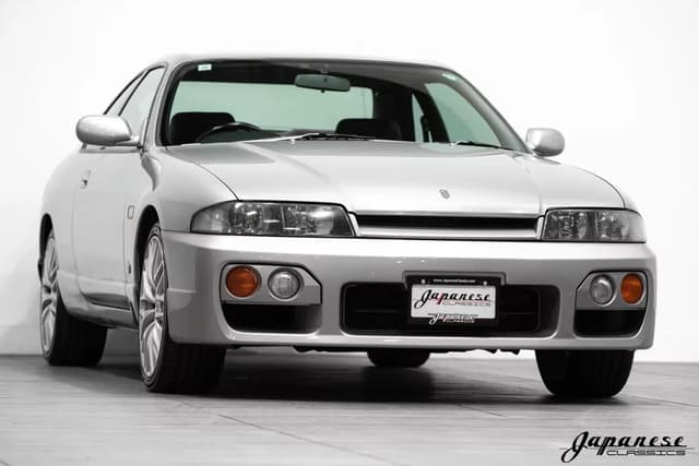 1997 Nissan Skyline JDM car for sale — photo 3 of 25