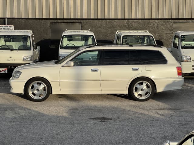 2000 Toyota Crown JDM car for sale — photo 6 of 24