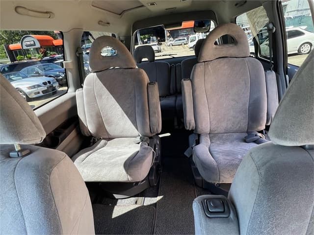 2001 Mitsubishi Delica JDM car for sale — photo 15 of 17