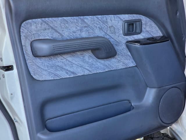 1997 Toyota Land Cruiser Prado JDM car for sale — photo 10 of 25
