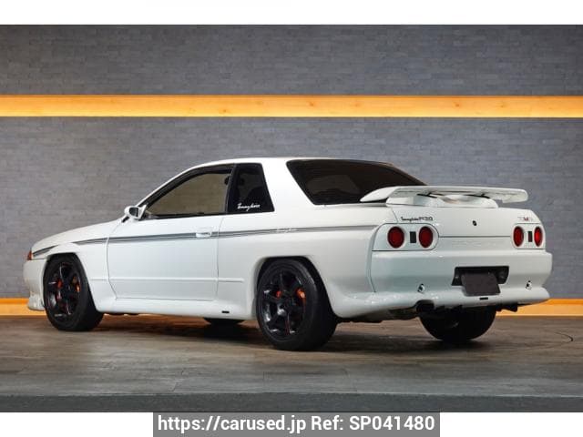 1990 Nissan Skyline JDM car for sale — photo 2 of 3