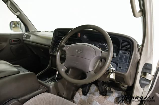 1997 Toyota HiAce JDM car for sale — photo 14 of 25
