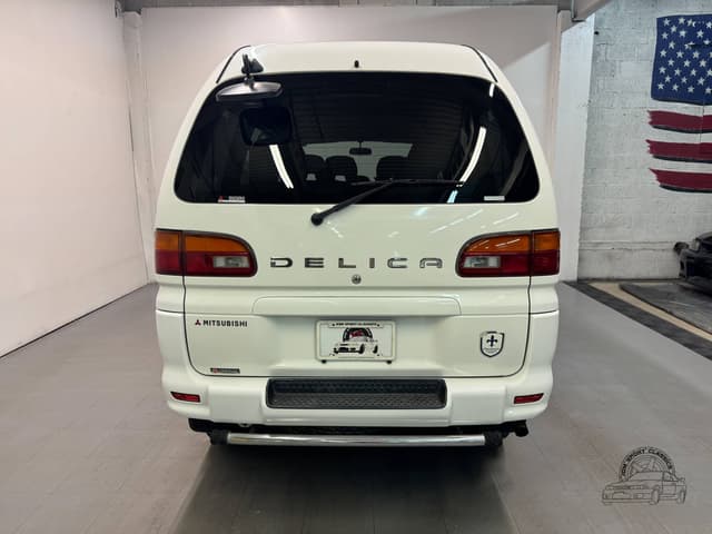 2000 Mitsubishi Delica JDM car for sale — photo 19 of 25