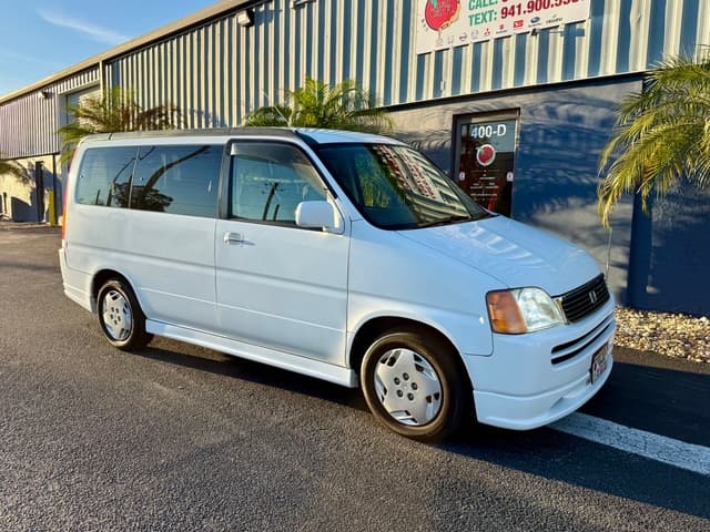 1998 Honda Stepwagon JDM car for sale — photo 11 of 25