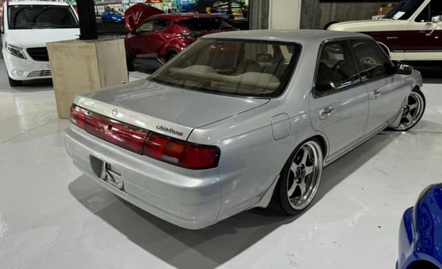 1995 Nissan Laurel JDM car for sale — photo 10 of 10
