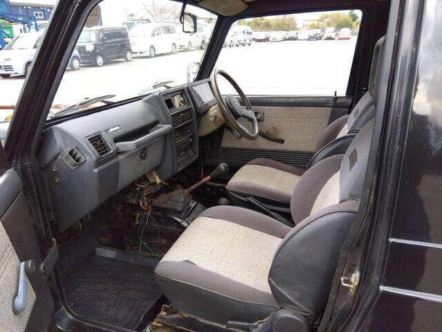 1993 Suzuki Jimny JDM car for sale — photo 3 of 6