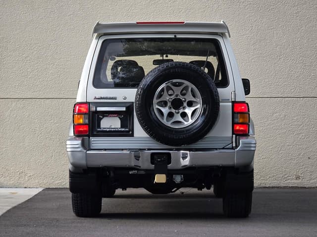 1997 Mitsubishi Pajero JDM car for sale — photo 23 of 25
