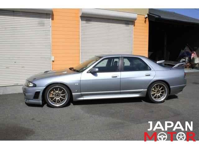 1998 Nissan Skyline JDM car for sale — photo 3 of 12