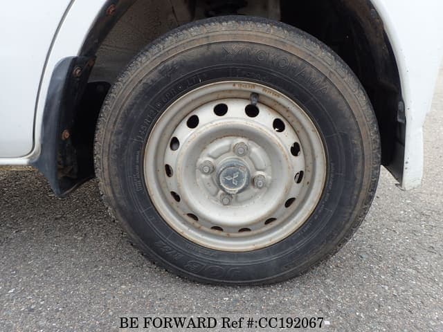 1999 Mitsubishi Minicab JDM car for sale — photo 12 of 25