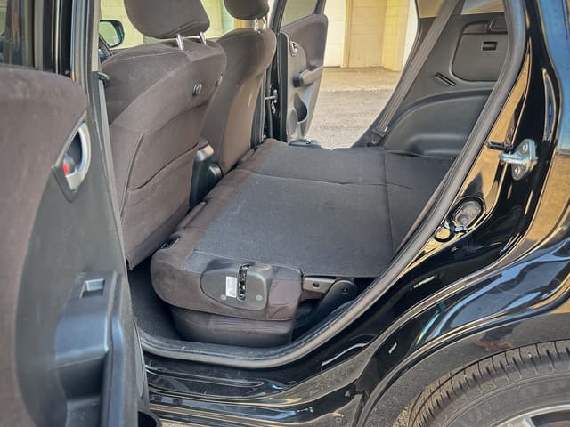 2010 Honda Fit JDM car for sale — photo 21 of 25