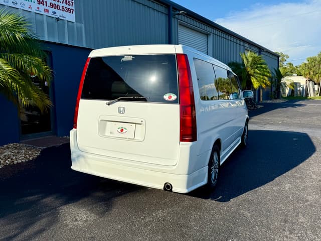 1997 Honda Stepwagon JDM car for sale — photo 11 of 22