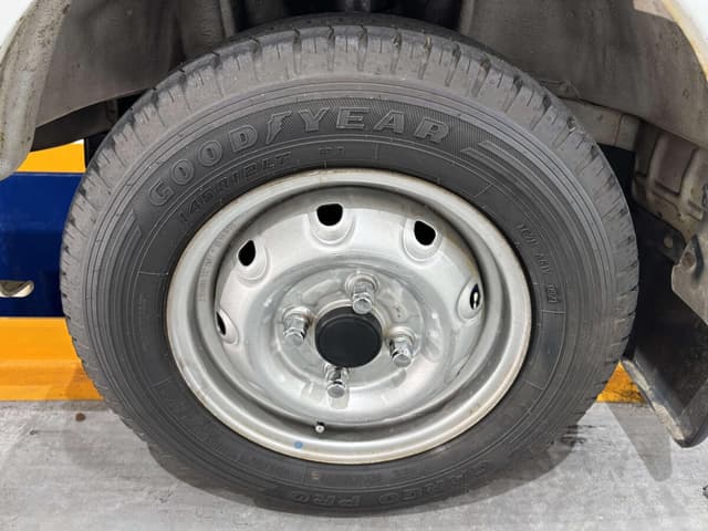 1998 Suzuki Carry JDM car for sale — photo 17 of 25