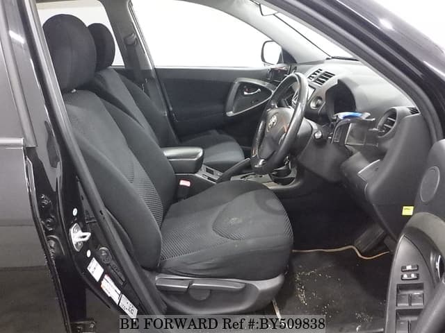2010 Toyota RAV4 JDM car for sale — photo 4 of 7