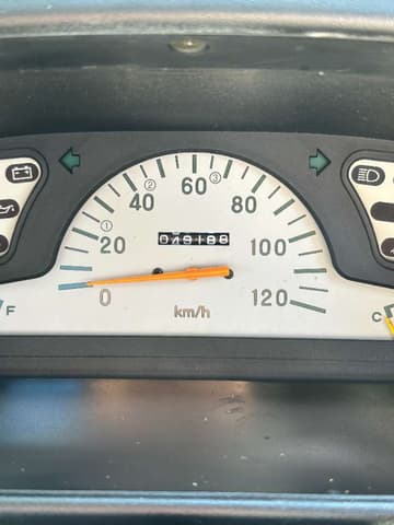 1998 Mitsubishi Minicab JDM car for sale — photo 3 of 25