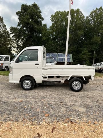 2001 Daihatsu Hijet JDM car for sale — photo 13 of 23