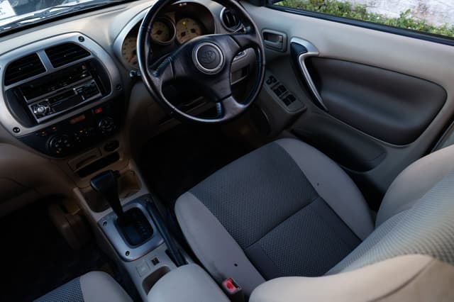 2000 Toyota RAV4 JDM car for sale — photo 24 of 25