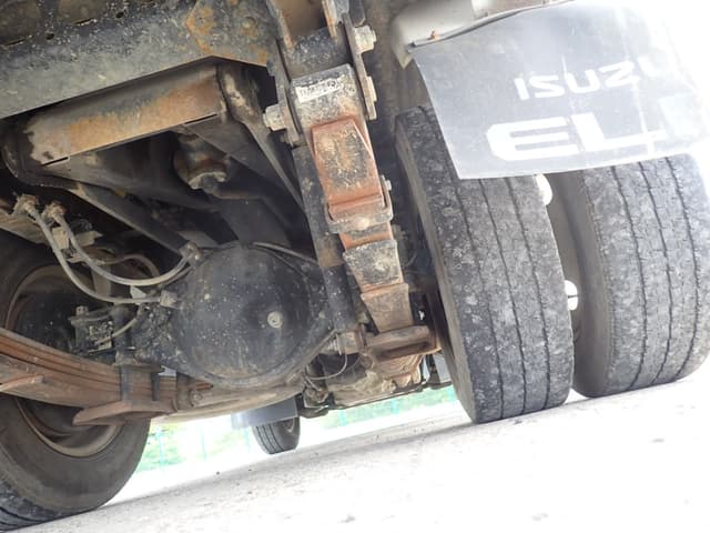 2011 Isuzu Elf JDM car for sale — photo 20 of 25
