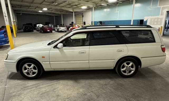 2000 Nissan Stagea JDM car for sale — photo 10 of 25