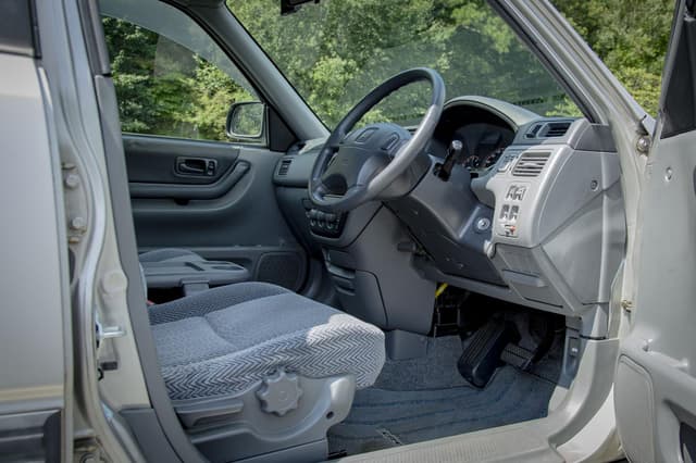 1996 Honda CR-V JDM car for sale — photo 8 of 17