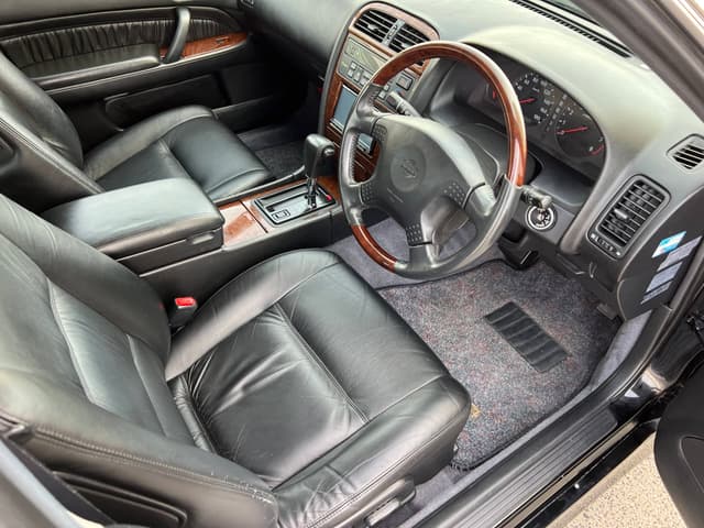 1999 Nissan Cedric JDM car for sale — photo 10 of 20