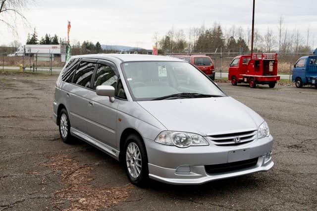 2000 Honda Odyssey JDM car for sale — photo 9 of 19