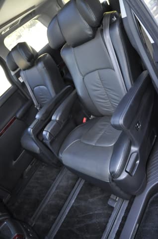2008 Toyota Alphard JDM car for sale — photo 17 of 25