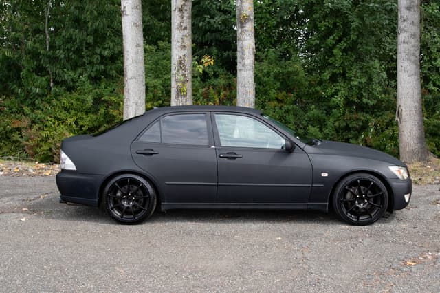 1998 Toyota Altezza JDM car for sale — photo 7 of 12