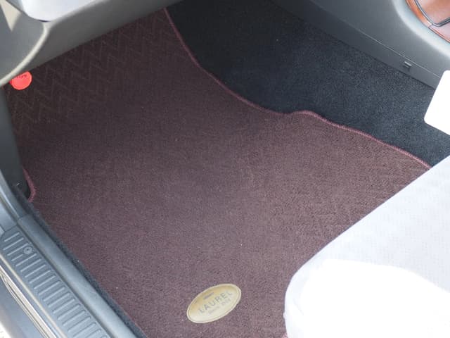 1991 Nissan Laurel JDM car for sale — photo 15 of 25