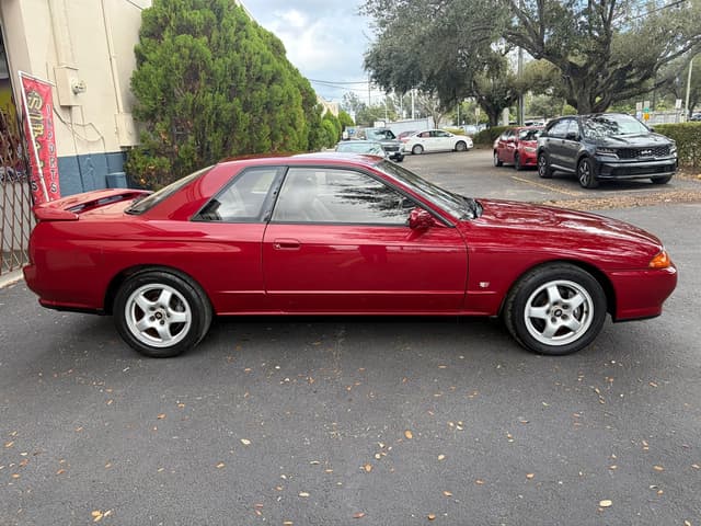 1993 Nissan Skyline JDM car for sale — photo 8 of 16
