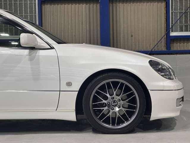 2001 Toyota Aristo JDM car for sale — photo 16 of 20