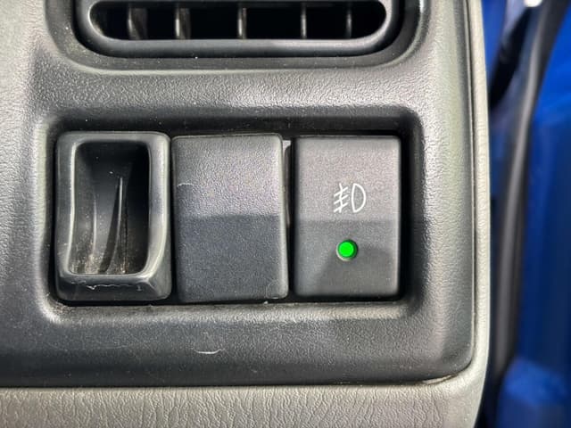 1999 Suzuki Jimny JDM car for sale — photo 16 of 25