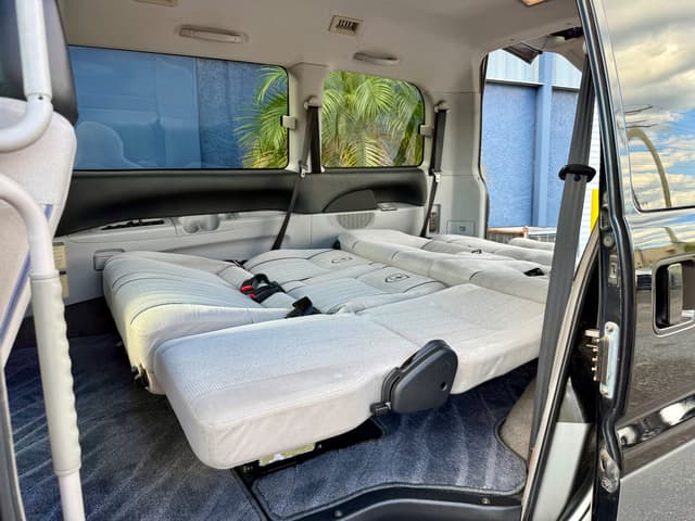 2000 Mitsubishi Delica JDM car for sale — photo 22 of 25