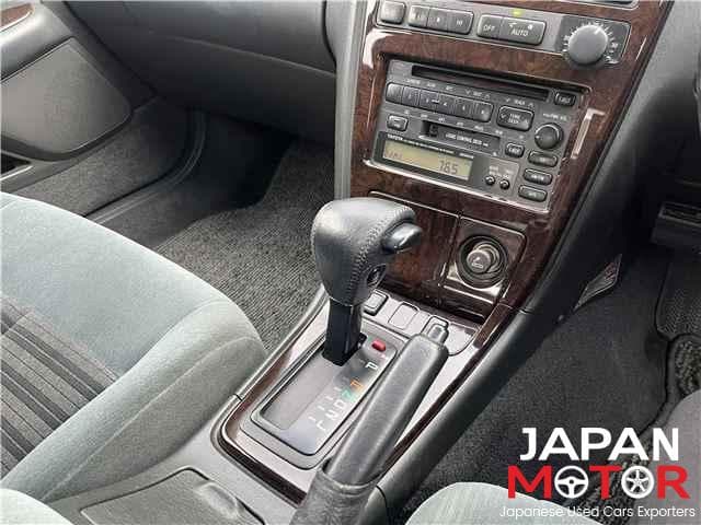 1996 Toyota Mark II JDM car for sale — photo 9 of 10